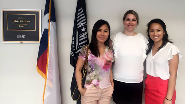 Từ trái sang phải: Cô Angelina Trang Huỳnh, Cô Nhựt Phó, Cô Margaux Ewen, Giám Đốc Phóng Viên Không Biên Giới - VP Hoa Kỳ.