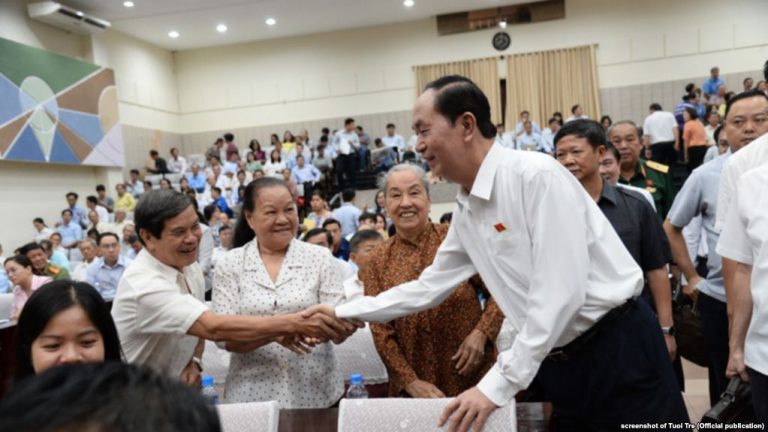 Chủ tịch nhà nước CHXHCNVN Trần Đại Quang gặp cử tri ở TP.HCM, tháng 6/2018. (Screenshot of Tuoi Tre)