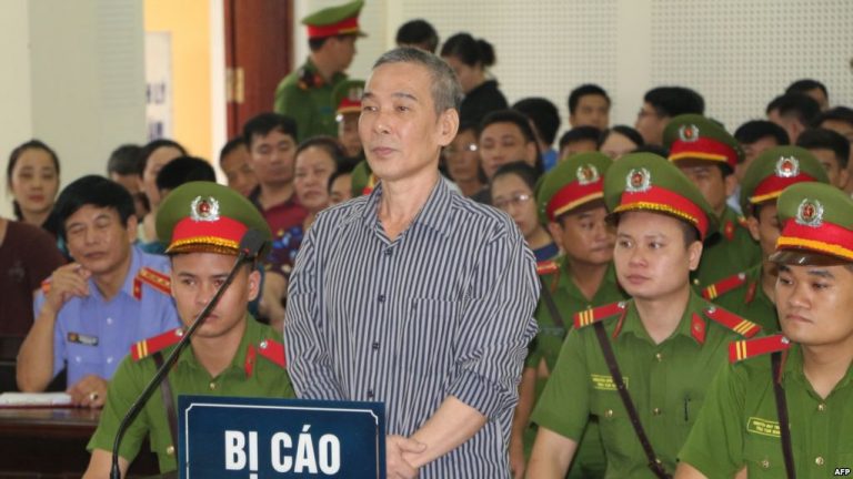 Nhà hoạt động Lê Đình Lượng bị tuyên 20 năm tù và 5 năm quản chế. Ảnh: AFP