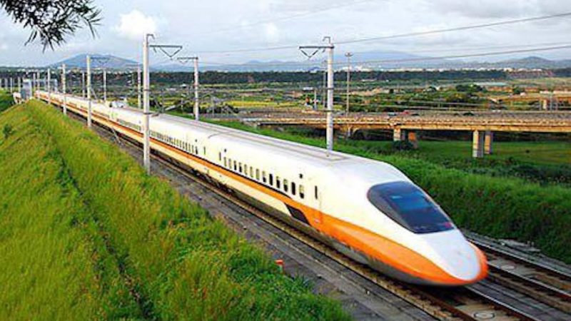 Dự án đường sắt cao tốc Bắc - Nam với tổng mức đầu tư dự tính khoảng 58 tỷ USD sẽ được chính phủ "trình" Quốc Hôi thông qua trong năm 2019? Ảnh: Nhà Đầu Tư