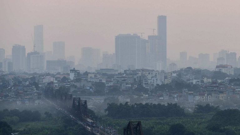 Hà Nội chìm trong không khí ô nhiễm cuối tháng 9/2019. Ảnh: Manan Vatsyayana/AFP/Getty Images