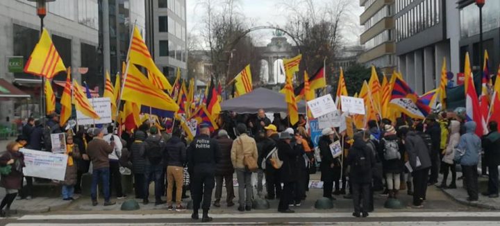 Quang cảnh cuộc biểu tình nhân ngày Quốc Tế Nhân Quyền 2019 trước trụ sở Quốc Hội Âu Châu tại Bruxelles, 10/12/2019. Ảnh FB Dân Biểu Saskia Bricmont, Ủy Ban Thương Mại Quốc Tế Quốc Hội Âu Châu (INTA)