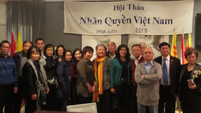 Hội thảo về tình trạng vi phạm nhân quyền tại Việt Nam do Cộng Ðồng Người Việt Tỵ Nạn Cộng Sản tại Hoà Lan tổ chức hôm 8/12/2019 ở thành phố Nieuwegein, Hòa Lan nhân dịp kỷ niệm ngày Quốc Tế Nhân Quyền 10/12. Ảnh: Thế Truyền