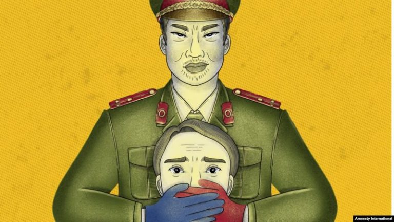 Hình ảnh trang bìa báo cáo của Ân Xá Quốc Tế (AI) mới công bố, trong đó tổ chức này cáo buộc Facebook và YouTube “đồng lõa” với Việt Nam trong việc “kiểm duyệt và trấn áp trên quy mô công nghiệp” thông tin trên mạng. Ảnh: VOA