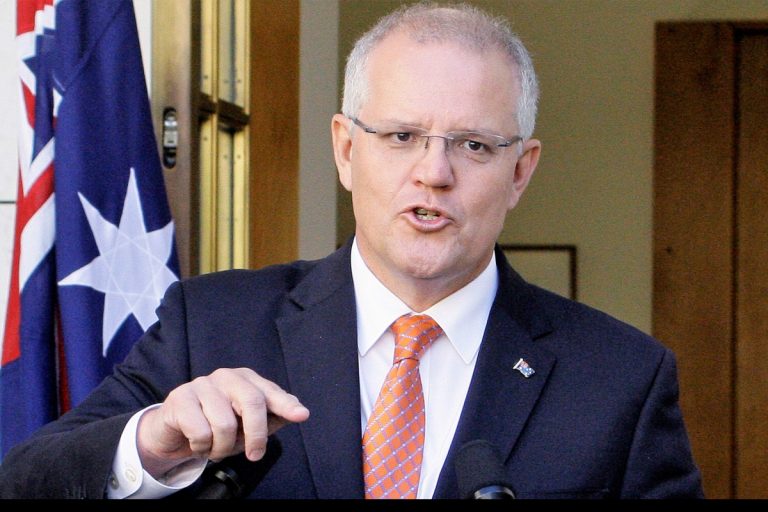 Thủ Tướng Úc Scott Morrison tuyên bố “Úc sẽ không đánh mất các giá trị hay khuất phục trước sự chèn ép từ Trung Quốc” trước áp lực của Trung Quốc qua biện pháp áp thuế quan nặng nề lên các sản phẩm nhập cảng từ Úc. Ảnh: AP