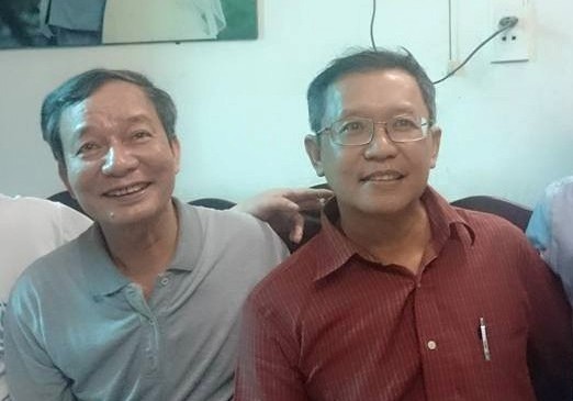 Nhà báo, TNLT Nguyễn Tường Thụy (trái) và tác giả Phạm Minh Hoàng. Ảnh do tác giả cung cấp