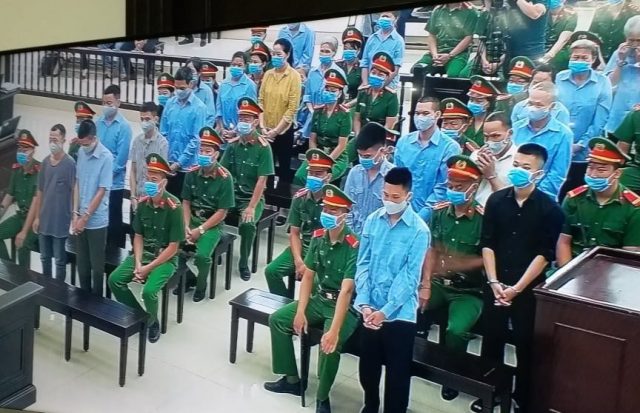 Phiên toà sơ thẩm 29 người dân Đồng Tâm ở Hà Nội ngày 7/9/2020. Ảnh: congluan.vn