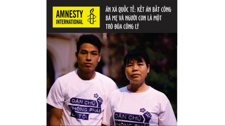 Hai nhà hoạt động Cấn Thị Thêu và con trai Trịnh Bá Tư vừa bị tuyên 8 năm tù với cáo buộc "làm, tàng trữ, phán tán tài liệu tuyên truyền chống nhà nước" theo điều 117, Bộ Luật Hình Sự năm 2015. Ảnh: FB Việt Tân