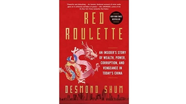 Hình Bìa sách Red Roulette của tác giả Desmond Shum. Ảnh: Trùng Dương