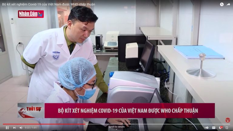 Bài báo “Bộ kít xét nghiệm COVID-19 của Việt Nam được WHO chấp thuận” trên trang YouTube Truyền Hình Nhân Dân. Ảnh: Chụp màn hình YouTube Truyền Hình Nhân Dân