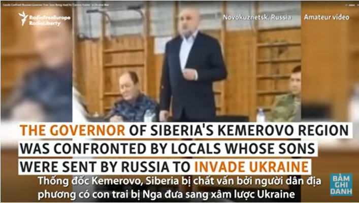Thống đốc vùng Siberia bị dân Nga chất vấn tại sao lừa đưa con trai họ sang xâm lược Ukraine. Ảnh chụp video clip, Youtube Việt Tân