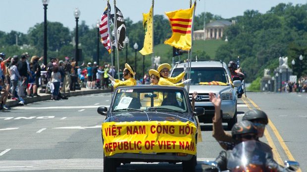 Cộng đồng người Việt diễn hành ở Washington DC năm 2013. Ảnh: AFP