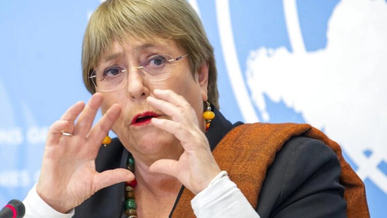 Cao Ủy Nhân Quyền Michelle Bachelet, trong một cuộc họp tại Genève, Thụy Sĩ, ngày 03/11/2021. Ảnh tư liệu: AP - Martial Trezzini