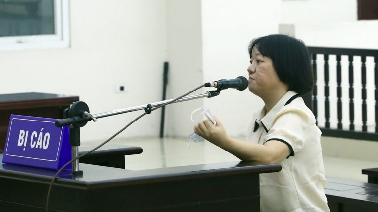 Blogger, nhà báo tự do Phạm Đoan Trang tại phiên tòa phúc thẩm hôm 25/8/2022. Ảnh: VietnamPlus