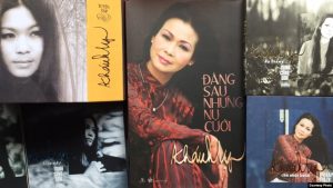CD nhạc và sách của Khánh Ly được phát hành tại Việt Nam. Ảnh: Bùi Văn Phú