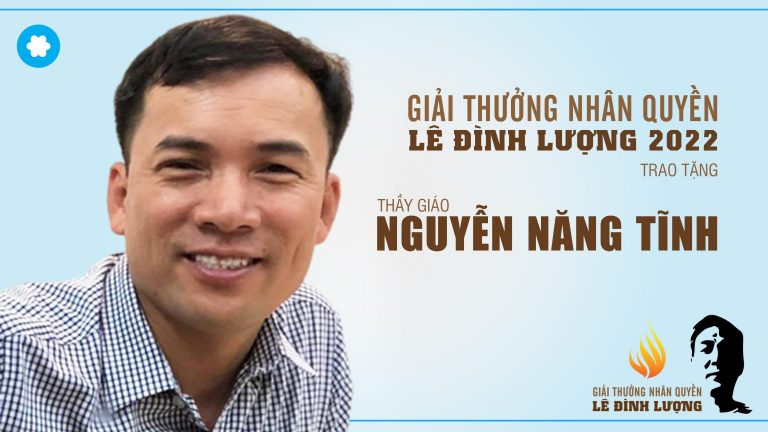 Tù nhân lương tâm Nguyễn Năng Tĩnh được trao Giải Thưởng Nhân Quyền Lê Đình Lượng 2022. Ảnh: Việt Tân