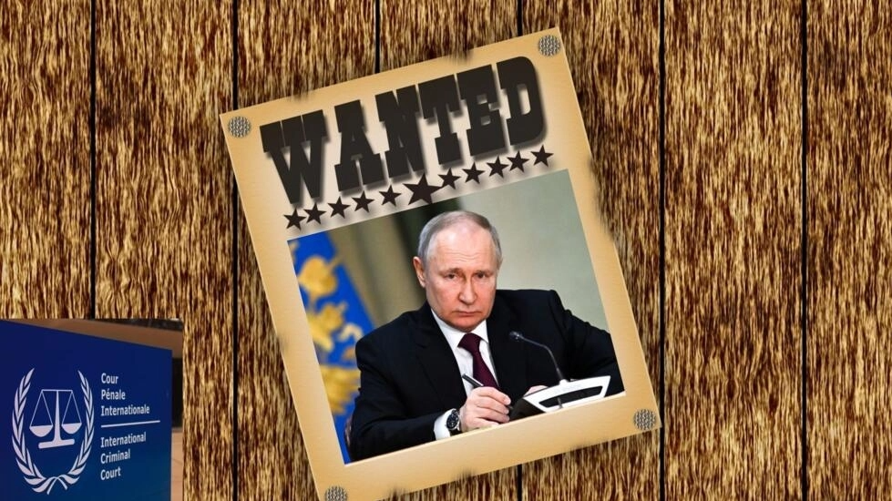 Hình minh họa việc Tổng thống Nga Putin bị Tòa án Hình sự Quốc tế (CPI/ICC) phát lệnh truy nã. Ảnh: AP/ Canva