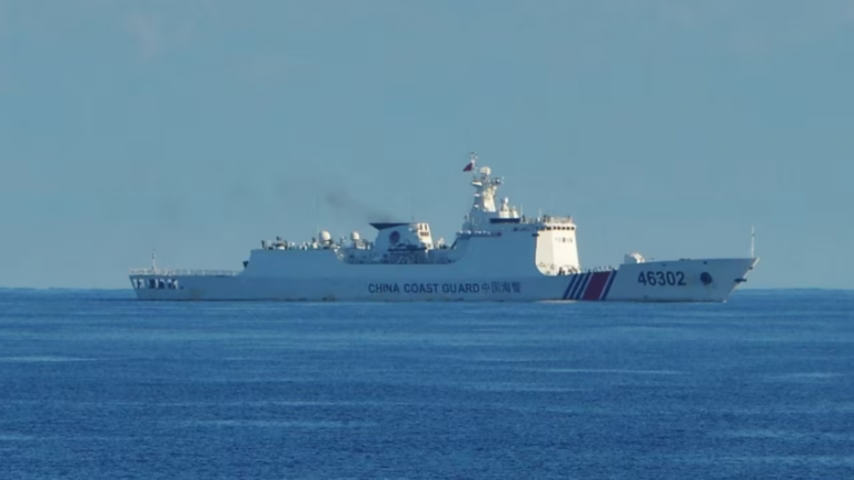 Tàu hải cảnh Trung Quốc trên Biển Đông năm 2019. Ảnh minh họa: AFP