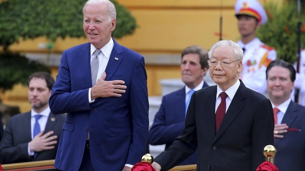 Tổng thống Mỹ Joe Biden và Tổng bí thư đảng Cộng Sản Việt Nam Nguyễn Phú Trọng tại Hà Nội ngày 10/9/2023. Ảnh: AP - Luong Thai Linh