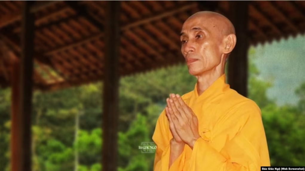 Hòa thượng Thích Tuệ Sỹ, người đứng đầu Giáo hội Phật giáo Việt Nam Thống Nhất và từng bị chính quyền bỏ tù trong 10 năm, viên tịch hôm 24/11/2023. Ảnh: Báo Giác Ngộ (screenshot)