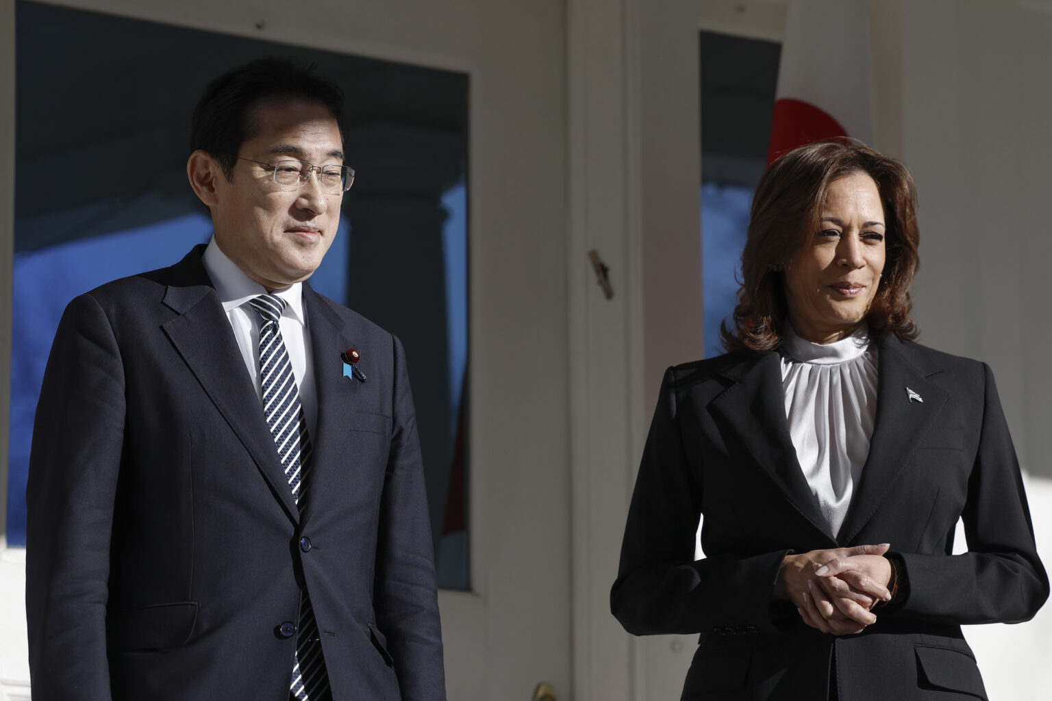 Phó Tổng Thống Kamala Harris tiếp đón ông Fumio Kishida, thủ tướng Nhật, tại dinh phó tổng thống hôm Thứ Bảy 13/4/2024. Ảnh: Anna Moneymaker/Getty Images