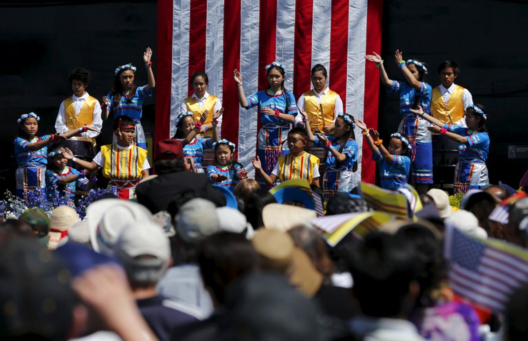 Thế hệ trẻ gốc Việt ở Mỹ. Ảnh: Reuters