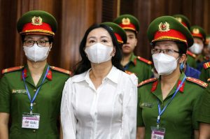 Bà Trương Mỹ Lan hầu tòa ở TP.HCM hôm 5/3/2024. Ảnh: AFP