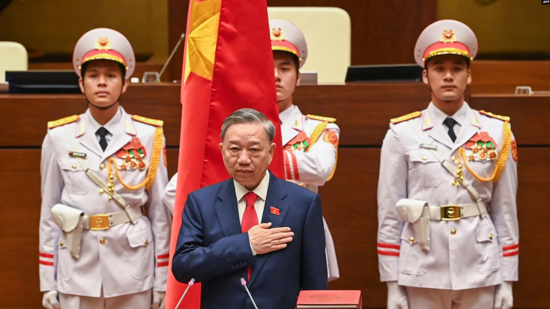 Ông Tô Lâm tuyên thệ nhậm chức chủ tịch nước CHXHCN Việt Nam tại Quốc hội Việt Nam ngày 22/5/2014. Ảnh: AFP