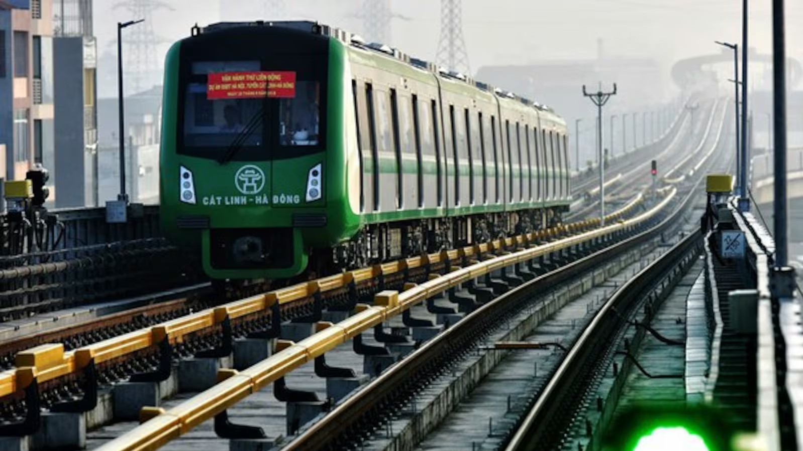 Một đoạn đường sắt trên cao Cát Linh - Hà Đông do Trung Quốc xây dựng. Ảnh: AFP