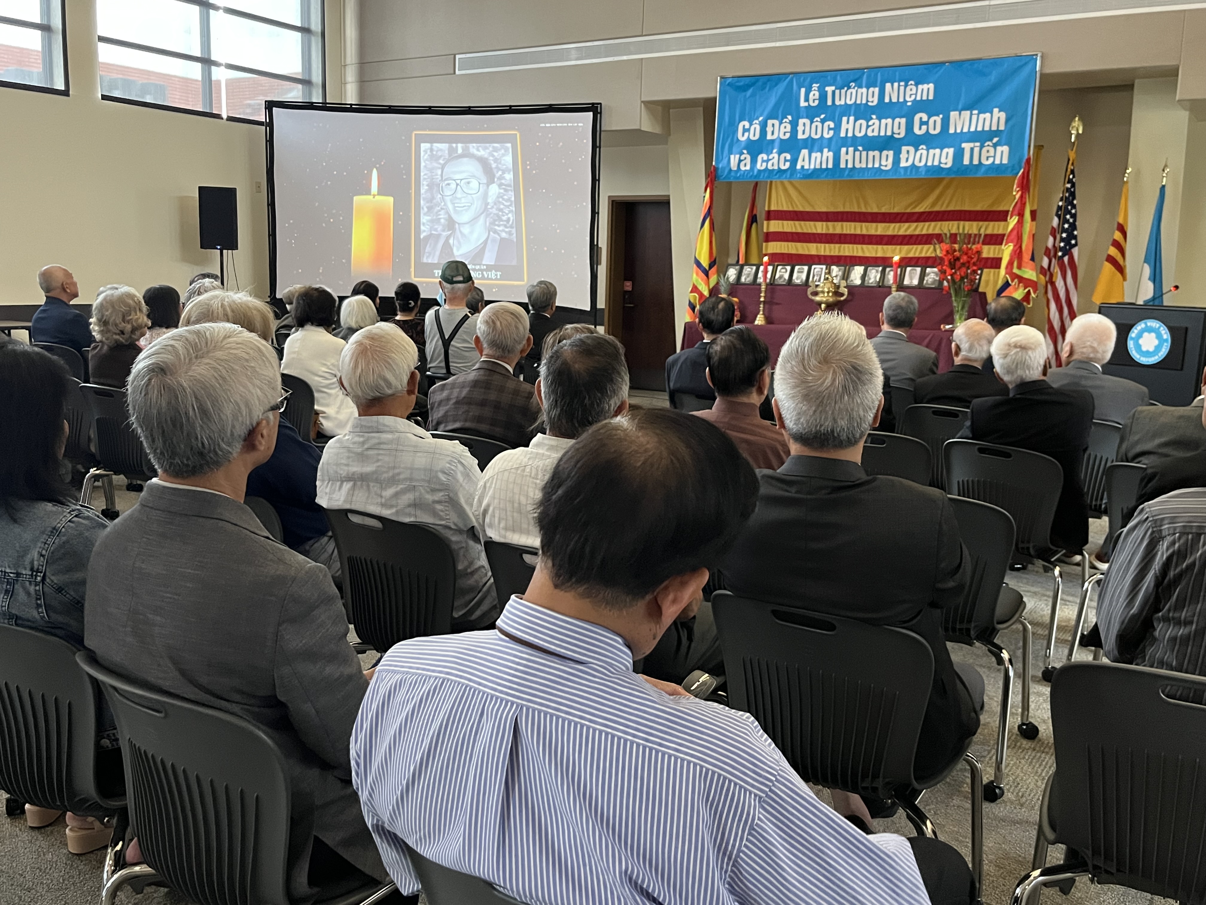 Tuyên đọc tóm lược tiểu sử và quá trình hoạt động của 14 kháng chiến quân - cũng là đảng viên Việt Tâ n tiêu biểu - đã hy sinh vì đại cuộc quang phục quê hương