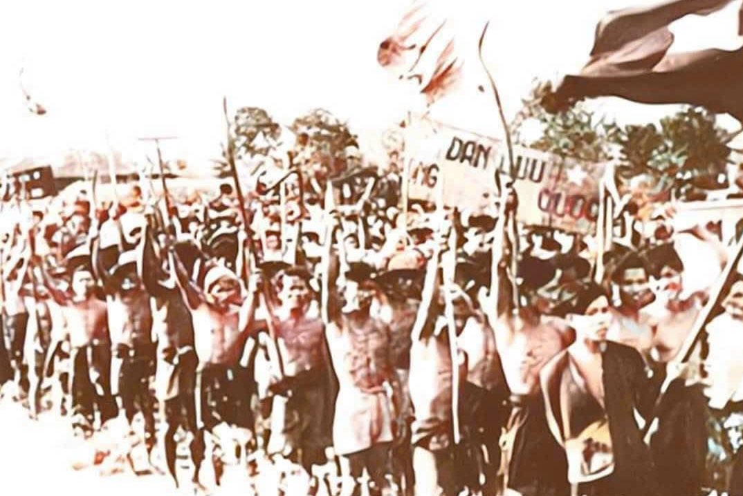 Dân quân Nam Bộ, 1945. Ảnh: Wikipedia