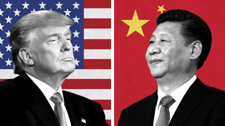 Tổng thống Mỹ Donald Trump (trái) và Chủ tịch Trung Quốc Tập Cận Bình