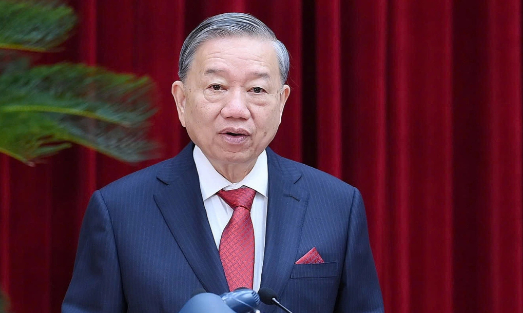 Tổng Bí thư ĐCSVN Tô Lâm phát biểu khai mạc Hội nghị Trung ương 14 khóa 13, ngày 5/11/2025. Ảnh: VnExpress