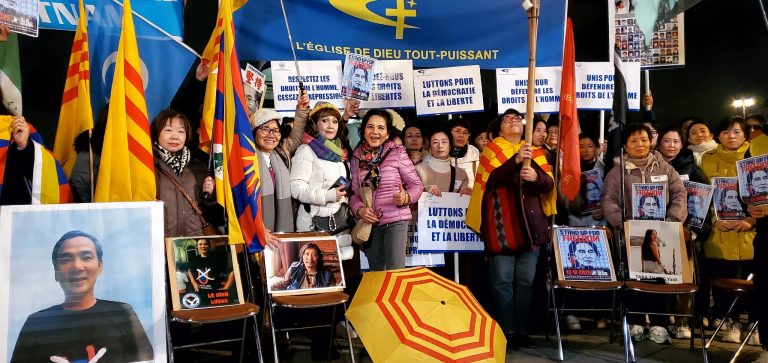 Buổi biểu tình nhân Ngày Quốc tế Nhân quyền đã được tổ chức hôm 10/12/2025 ngay tại Quảng trường Bastille của thủ đô Paris (Pháp), nơi mà cách đây hơn 2 thế kỷ (năm 1789), người dân Pháp đã xuống đường phá ngục Bastille, chấm dứt chế độ phong kiến