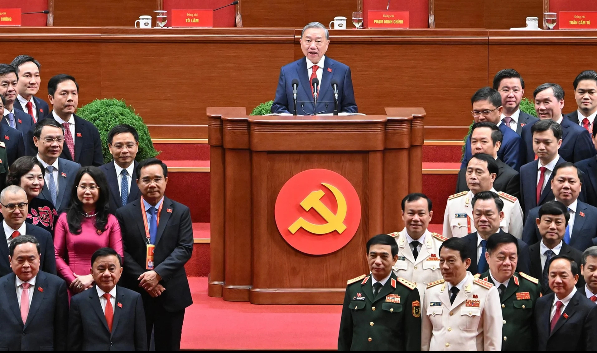 Dàn nhân sự khóa 14