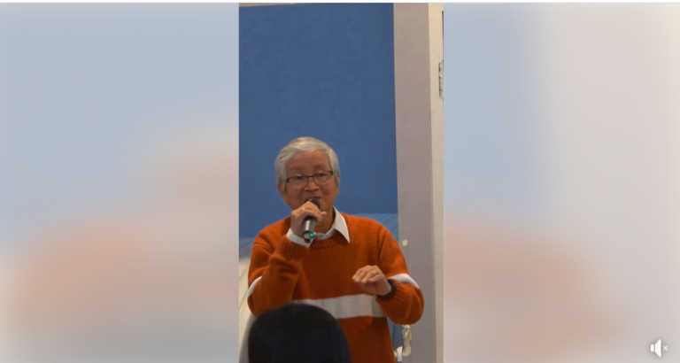 Nhà văn Trần Trung Đạo phát biểu cảm tường sau khi xem phim "The General: Vietnam in the Age of To Lam" của nữ đạo diễn Laura Brickman do đảng bộ Việt Tân vùng New England trình chiếu tại Boston hôm 21/3/2026. Ảnh chụp từ FB Trần Trung Đạo