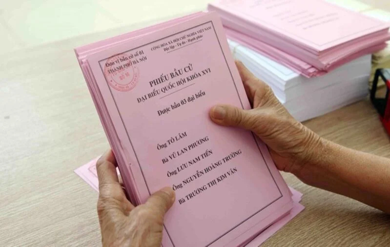 Phiếu bầu đại biểu Quốc hội, đơn vị 1 TP Hà Nội. Ảnh: VNTB