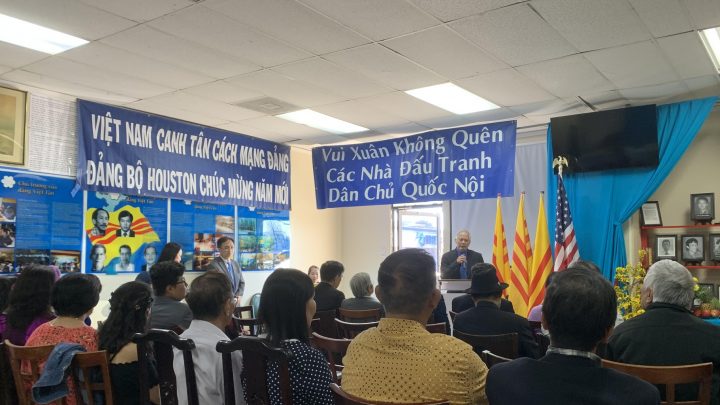 Buổi mừng Xuân Bính Ngọ tại hội trường Câu lạc bộ Thân hữu Việt Tân trong khu thương mại Saigon Plaza do đảng bộ Việt Tân Houston, Texas - Hoa Kỳ tổ chức hôm 1/3/2026