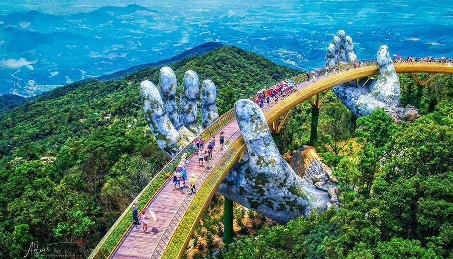 Cầu đi bộ Golden Bridge, Hòa Vang, Đà Nẵng. Ảnh: FB Nguyễn Tuấn