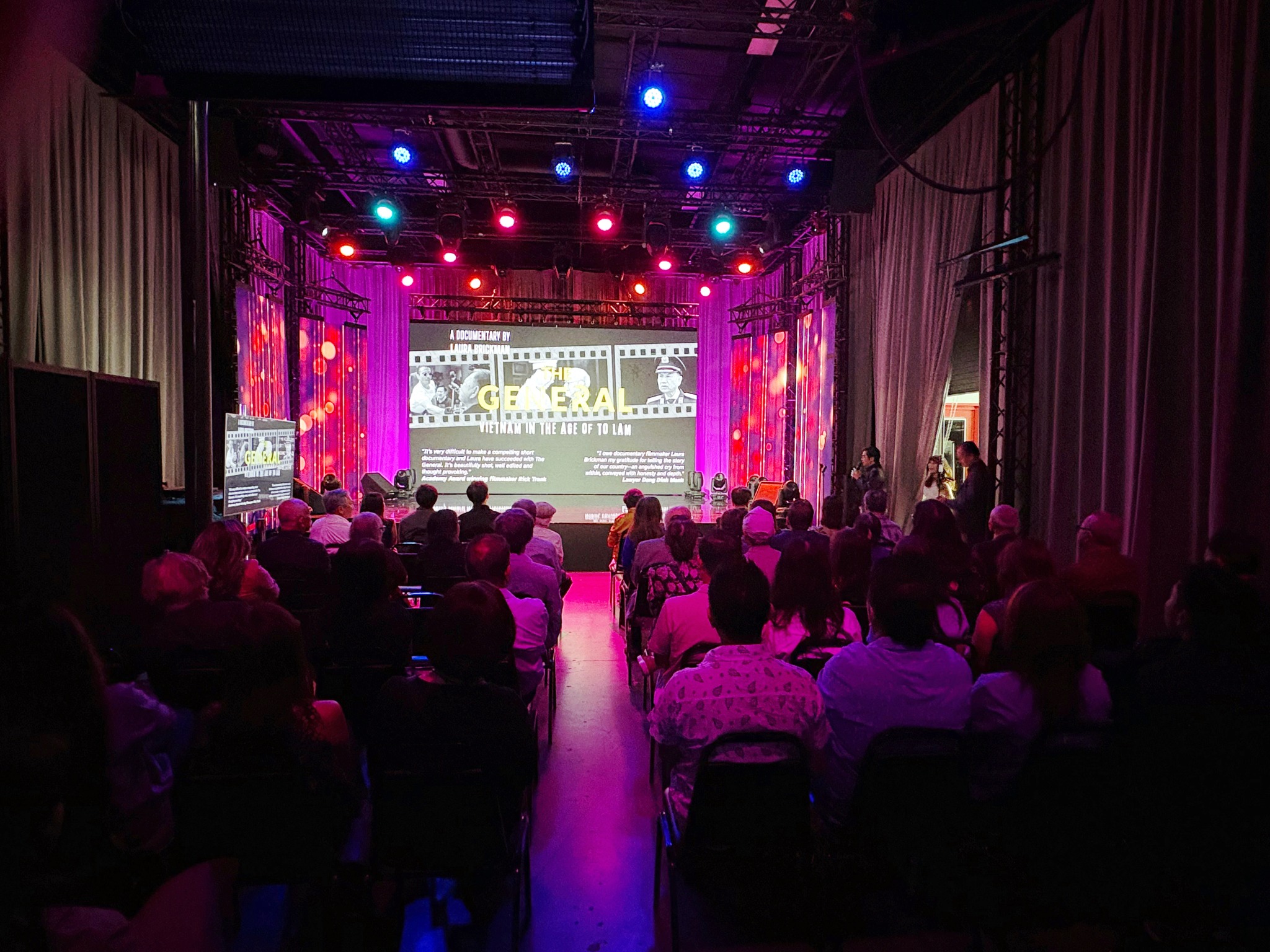 Khán giả theo dõi phim "The General" công chiếu tại SBTN Studio, TP. Garden Grove, Nam California hôm 18/4/2026. Ảnh: FB The General: Vietnam in the Age of To Lam