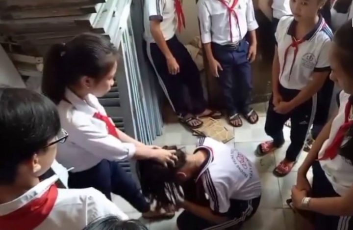 Bạo lực học đường. Ảnh minh họa: Báo Phụ Nữ Mới