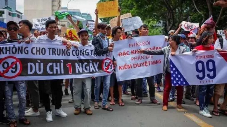 Biểu tình chống Dự luật Đặc khu tại Sài Gòn hôm 10/6/2018. Ảnh: VNTB