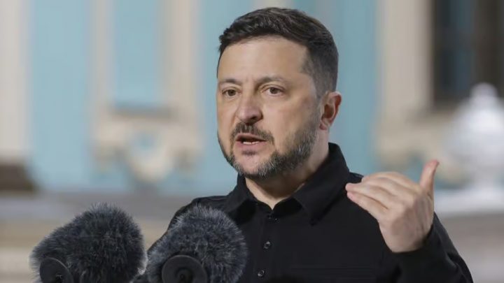 Tổng thống Ukraine Zelensky. Ảnh: Sergey Dolzhenko/ EPA