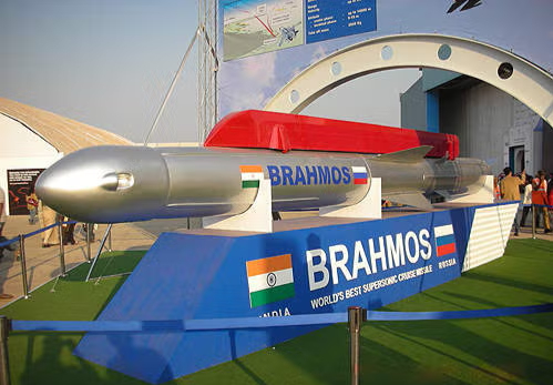 Tên lửa hành trình siêu thanh BrahMos do BrahMos Aerospace phát triển. Ảnh: Army Technology