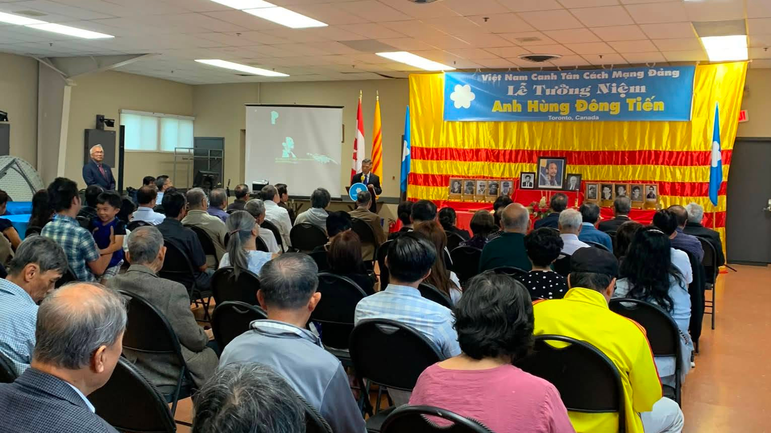 Ông Nguyễn Quốc Hưng, Đại diện Đảng bộ Việt Tân Toronto, Canada đã có đôi lời đến quý vị quan khách và đồng bào trong buổi Lễ Tưởng Niệm các Anh Hùng Đông Tiến lần thứ 39 do Đảng bộ Việt Tân Toronto tổ chức hôm 30/8/2026 tại Câu lạc bộ Hải Lục Không Quân VNCH, thành phố Mississauga - đại đô thị Toronto, Canada